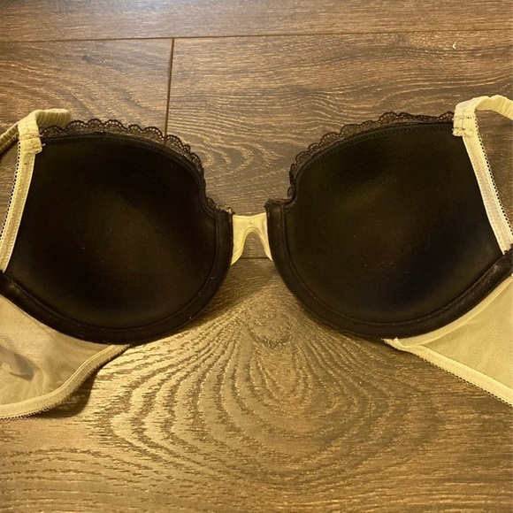 Vera Wang Bra 34C - Picture 4 of 8